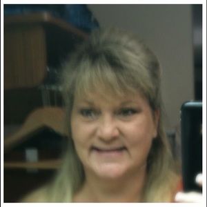 Meet your Posher, Joni